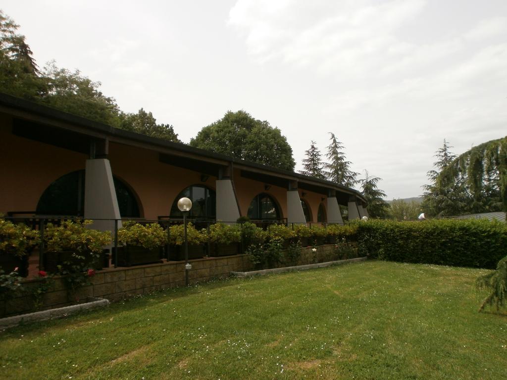Camping Village Il Poggetto Troghi Экстерьер фото