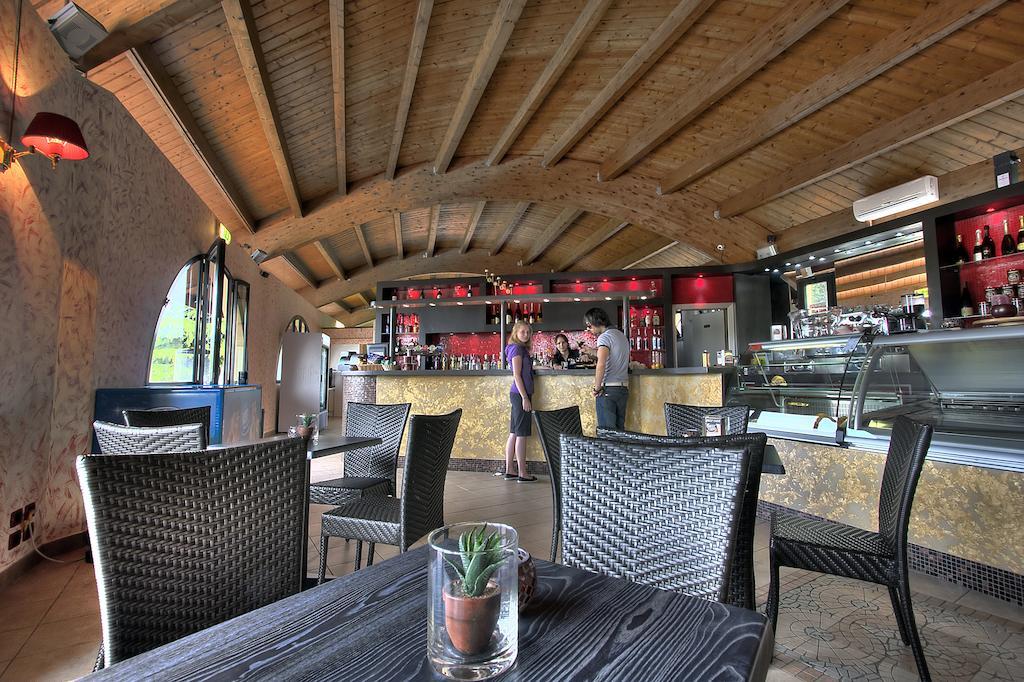 Camping Village Il Poggetto Troghi Экстерьер фото