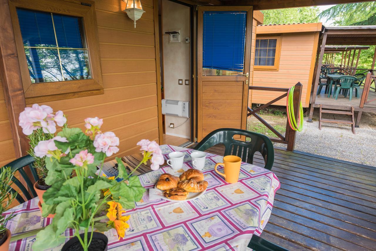 Camping Village Il Poggetto Troghi Экстерьер фото
