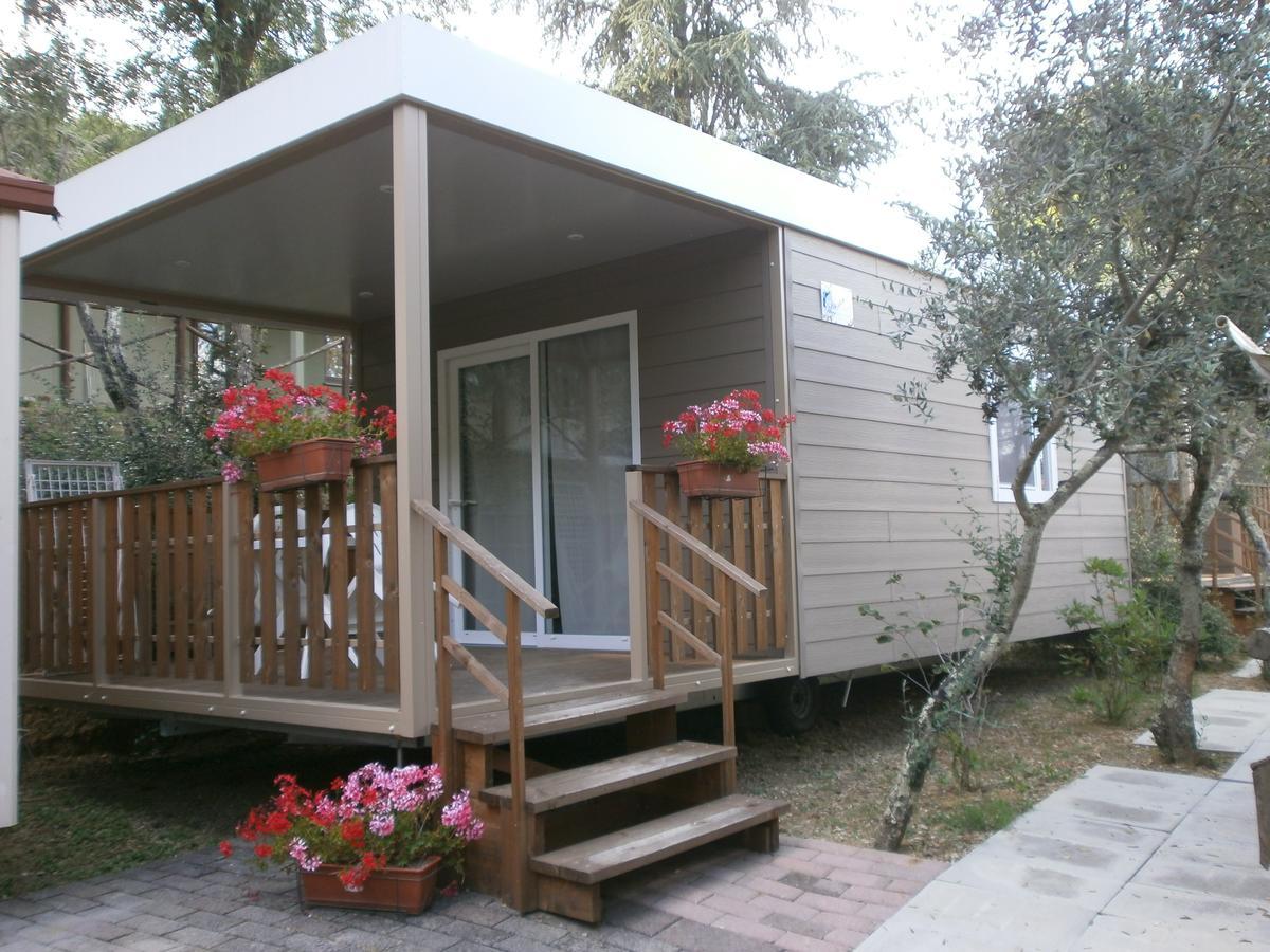 Camping Village Il Poggetto Troghi Экстерьер фото