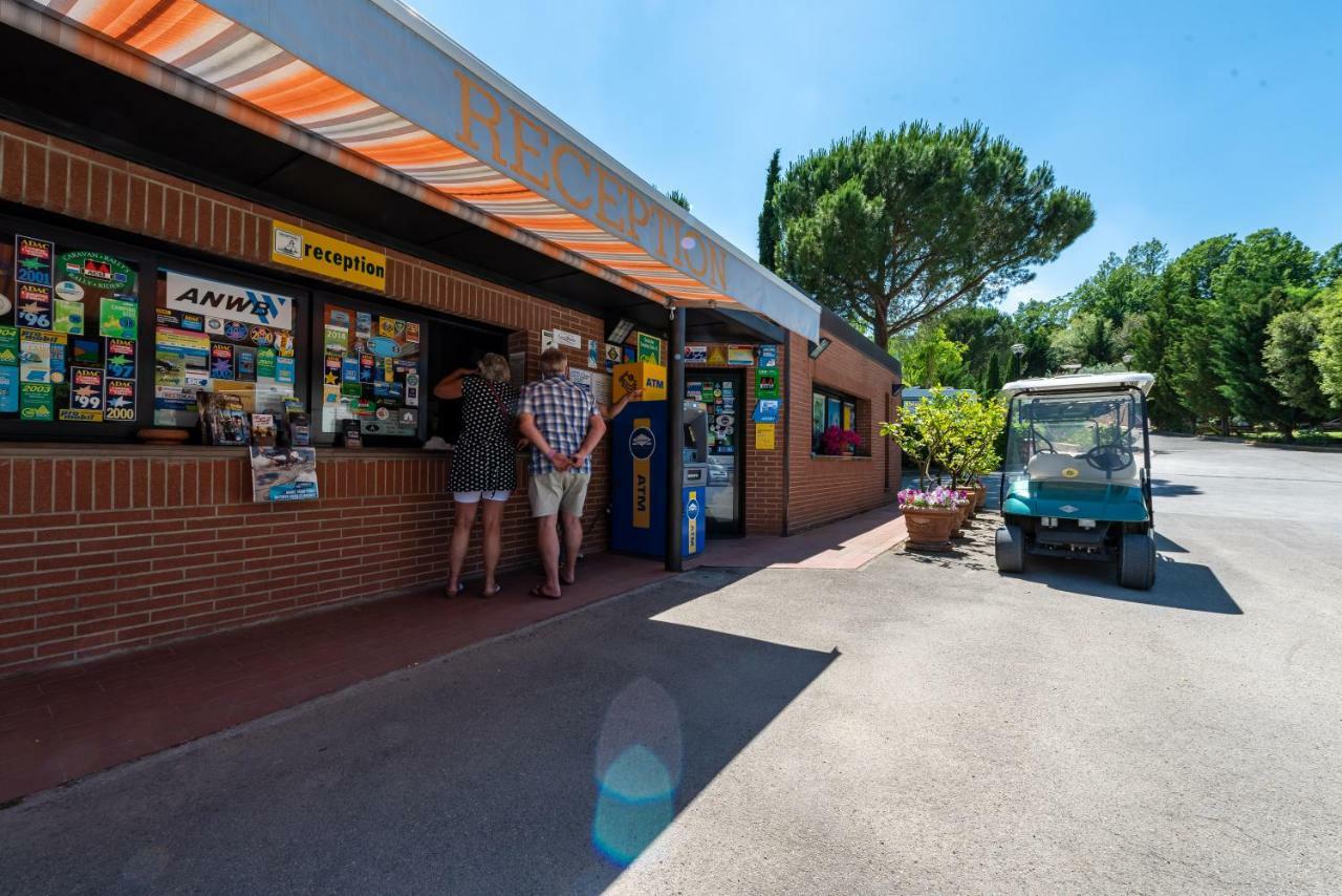 Camping Village Il Poggetto Troghi Экстерьер фото